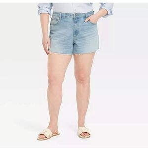 NWT Plus Size Denim Shorts